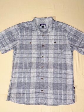 Patagonia Short-Sleeve Gray & Blue Plaid Button-Down Shirt Size M
